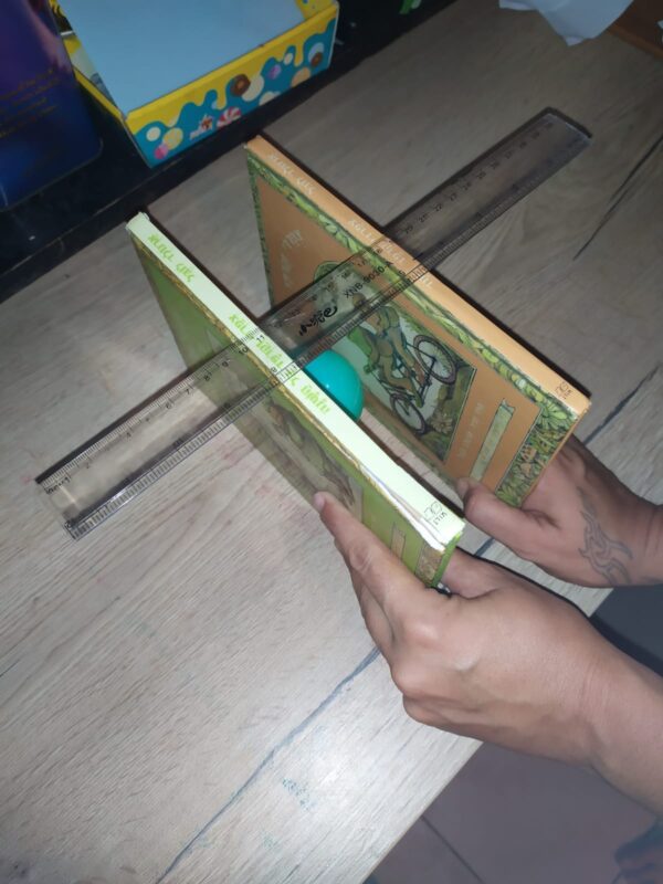 מדידה באמצעות ספרים וסרגל